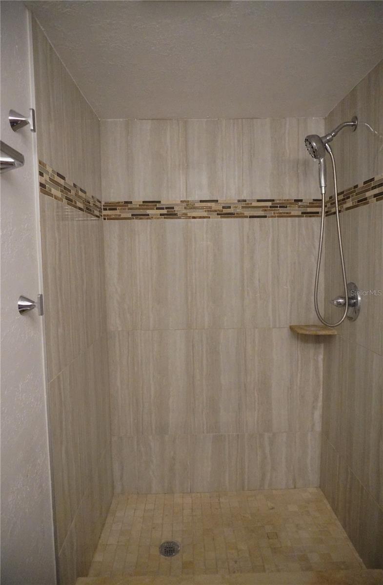 2900 COVE CAY DR #2F, CLEARWATER, FL, 33760