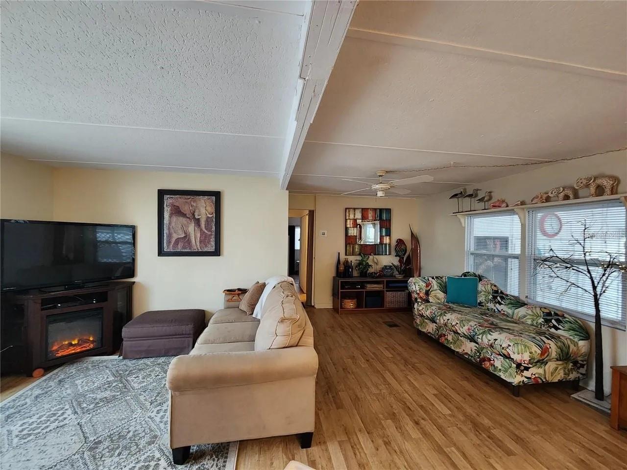 236 CAROL DR #236, SEMINOLE, FL, 33772