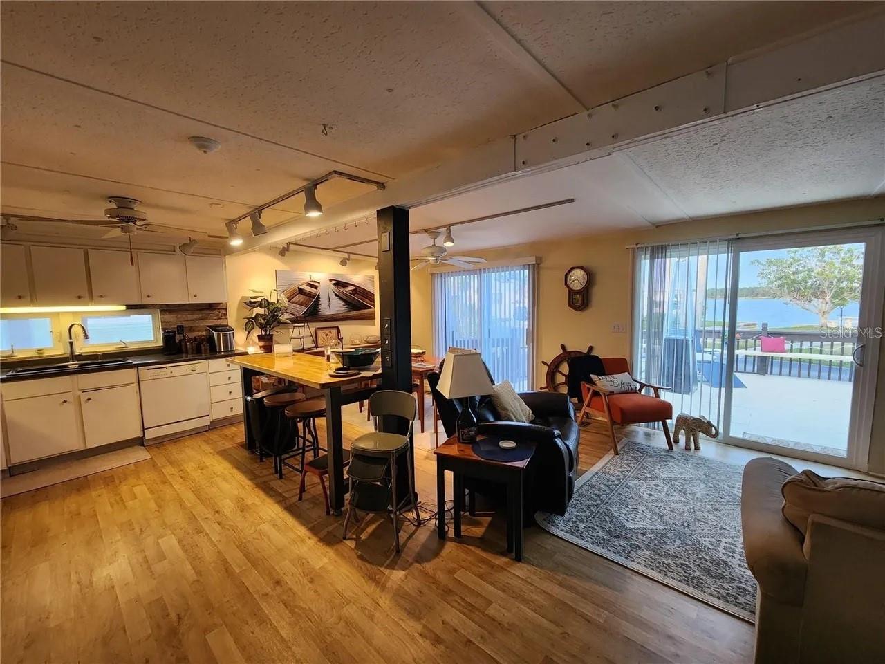 236 CAROL DR #236, SEMINOLE, FL, 33772