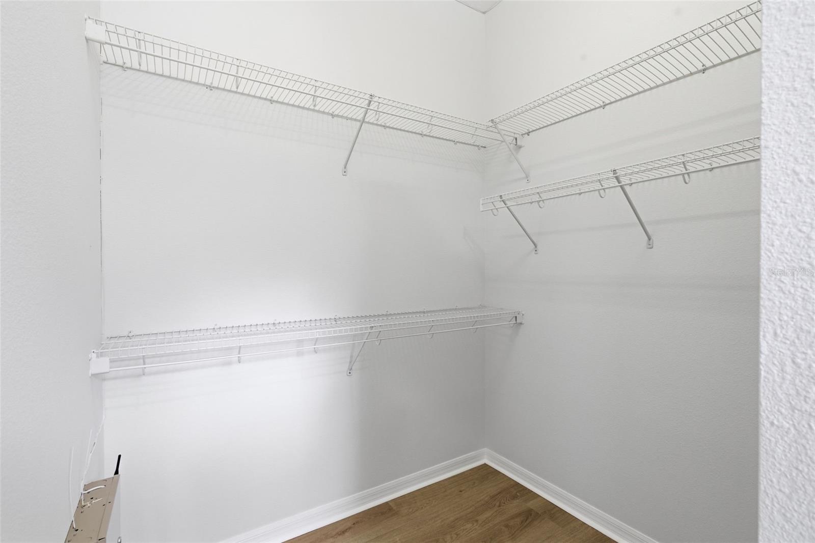 10145 DEERCLIFF DR, TAMPA, FL, 33647