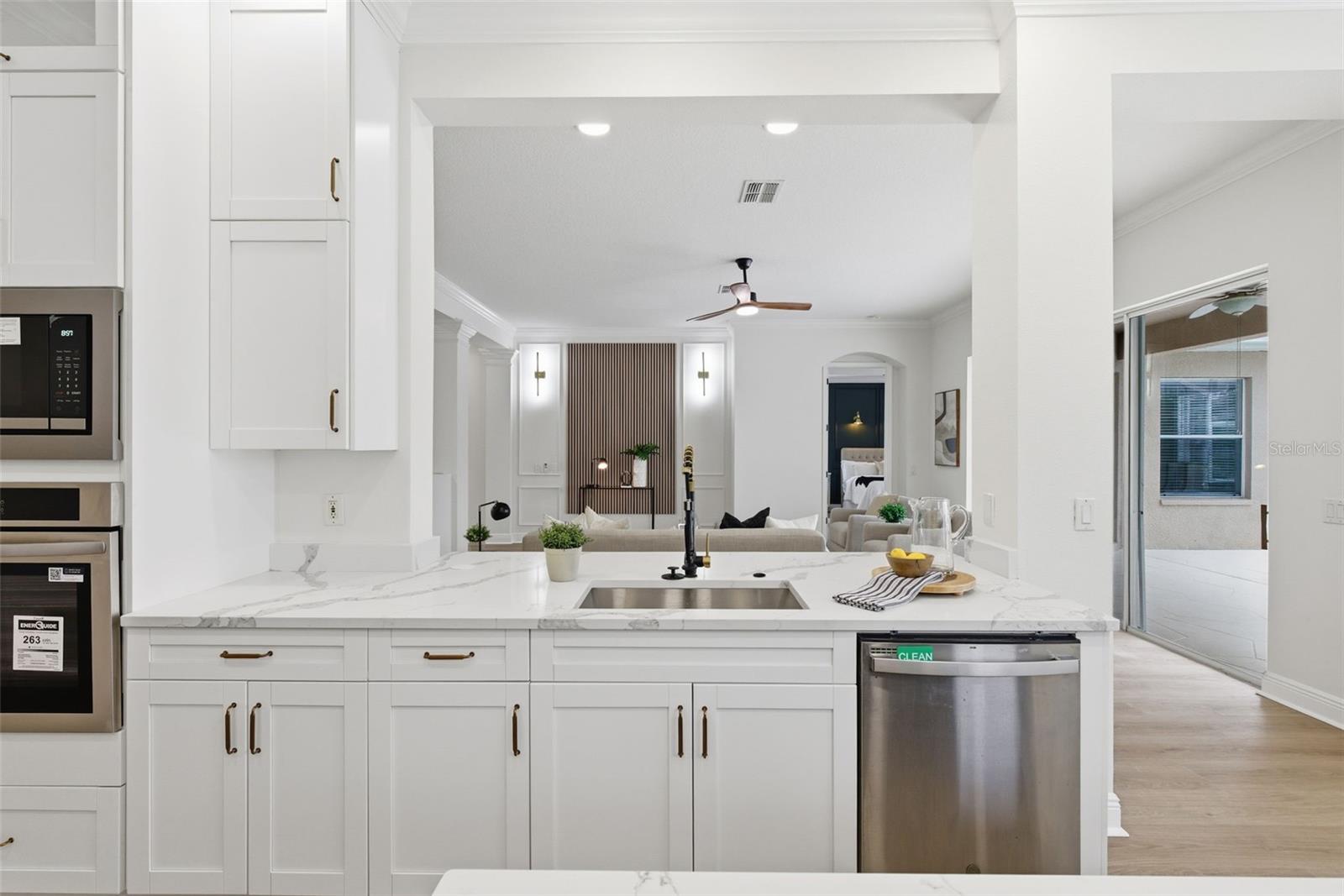 10145 DEERCLIFF DR, TAMPA, FL, 33647