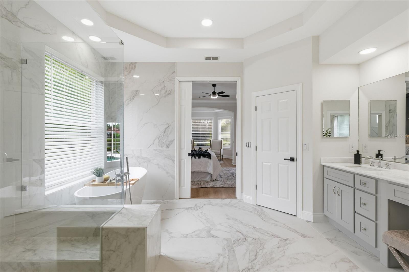 10145 DEERCLIFF DR, TAMPA, FL, 33647