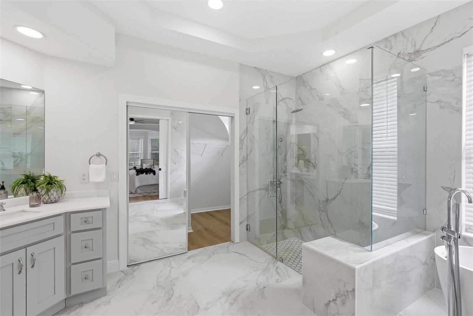 10145 DEERCLIFF DR, TAMPA, FL, 33647