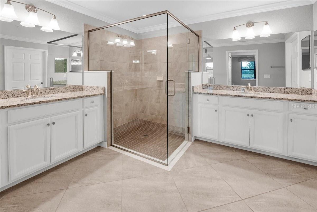 6025 WORSHAM LN #101, BRADENTON, FL, 34211