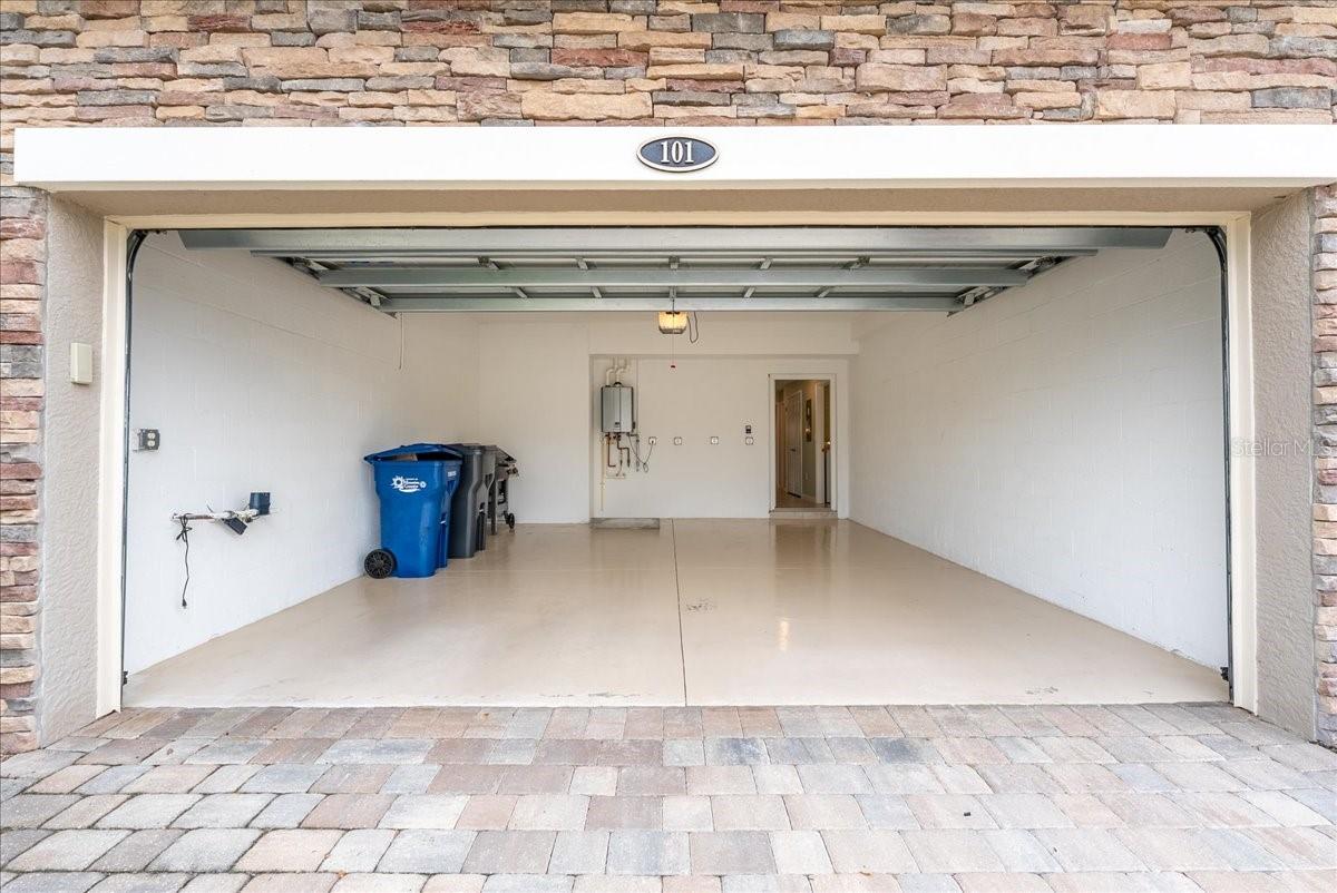 6025 WORSHAM LN #101, BRADENTON, FL, 34211