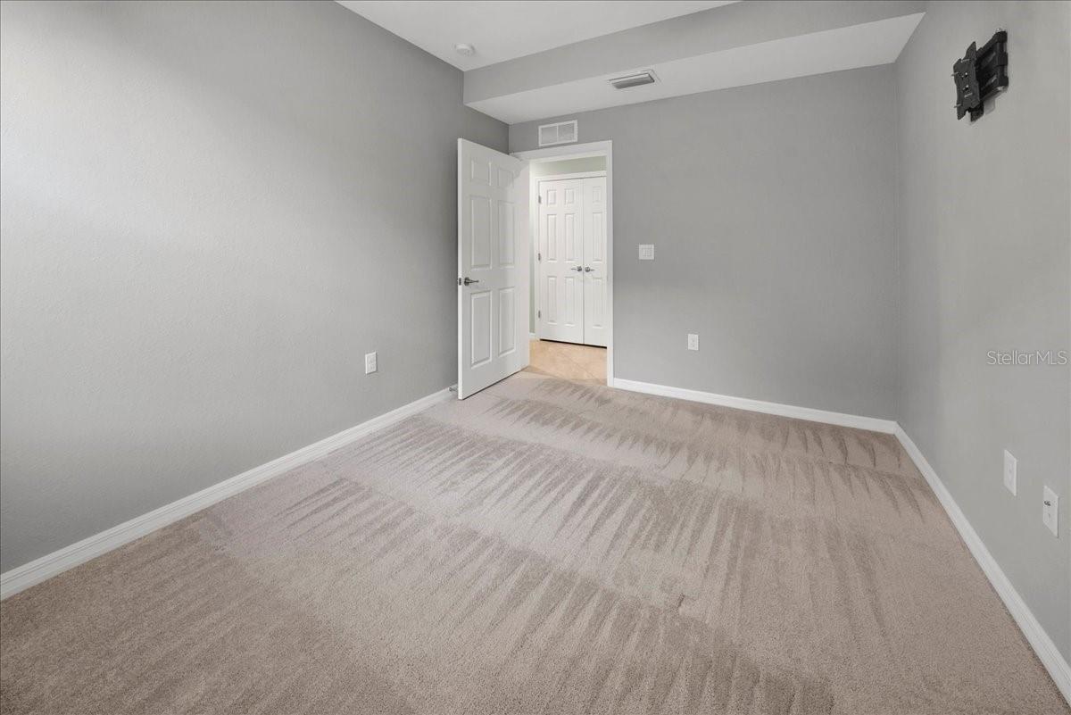 6025 WORSHAM LN #101, BRADENTON, FL, 34211