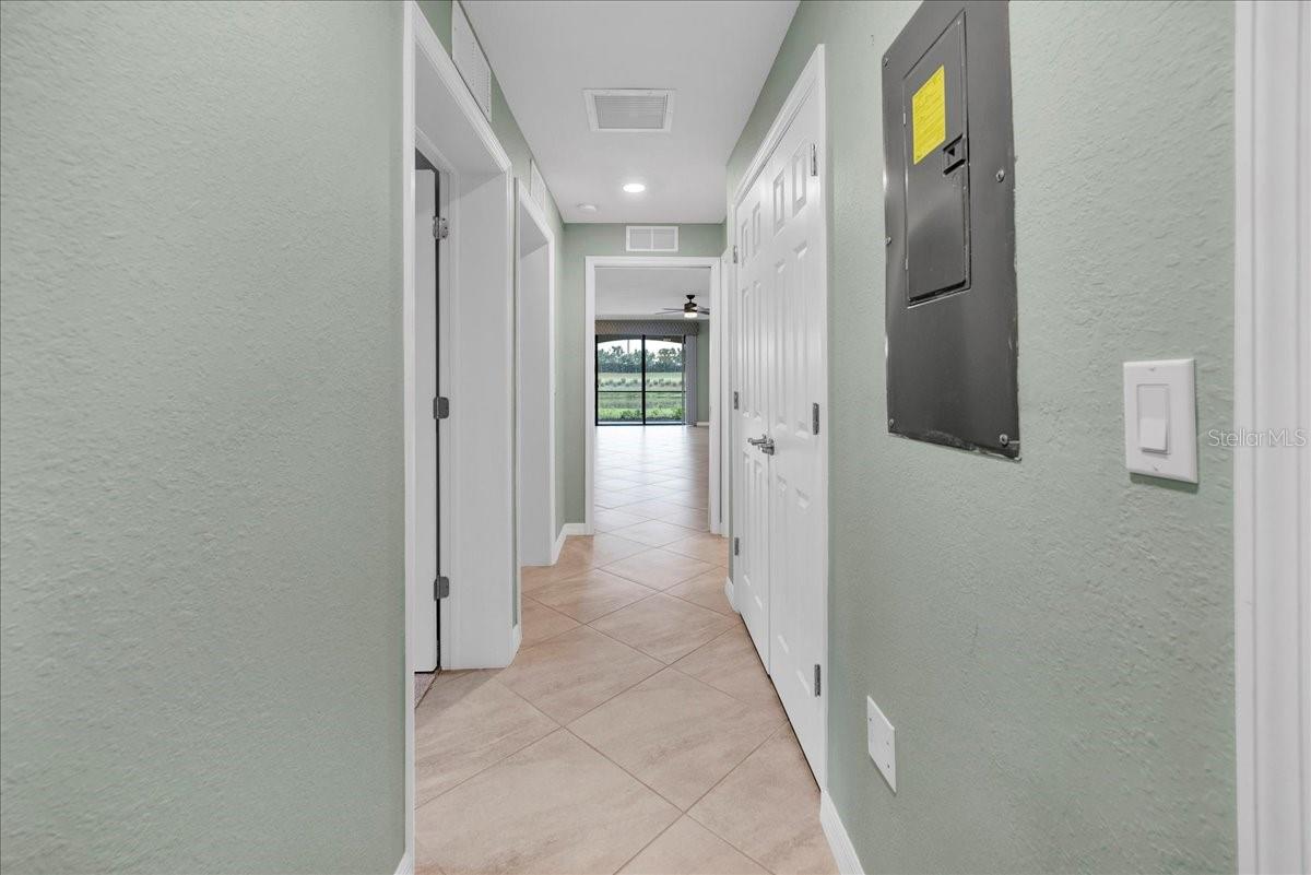 6025 WORSHAM LN #101, BRADENTON, FL, 34211