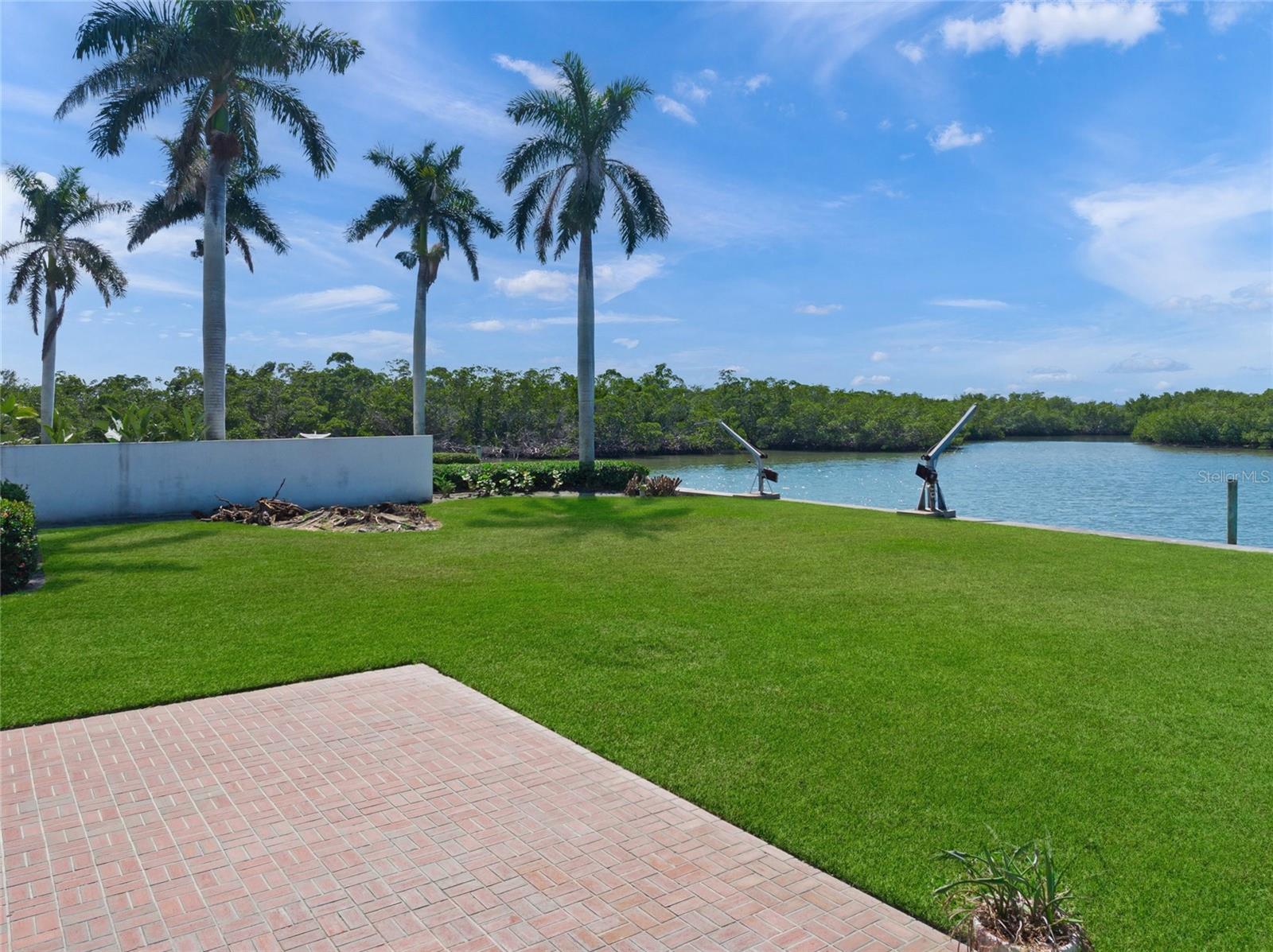 A4669709 Property Photo