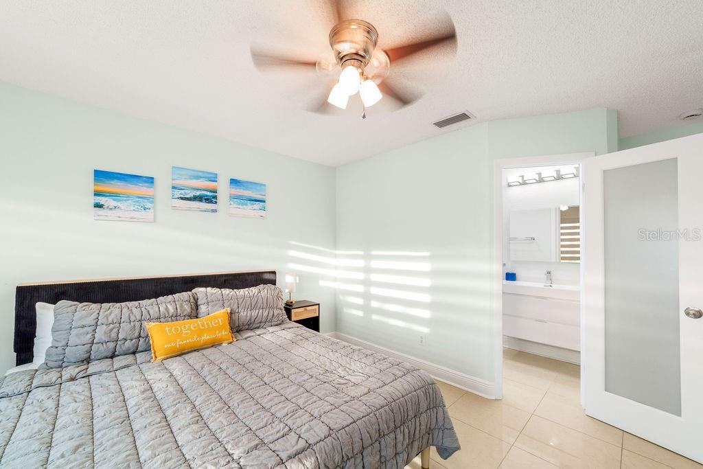 9020 DIXIANA VILLA CIR, TAMPA, FL, 33635