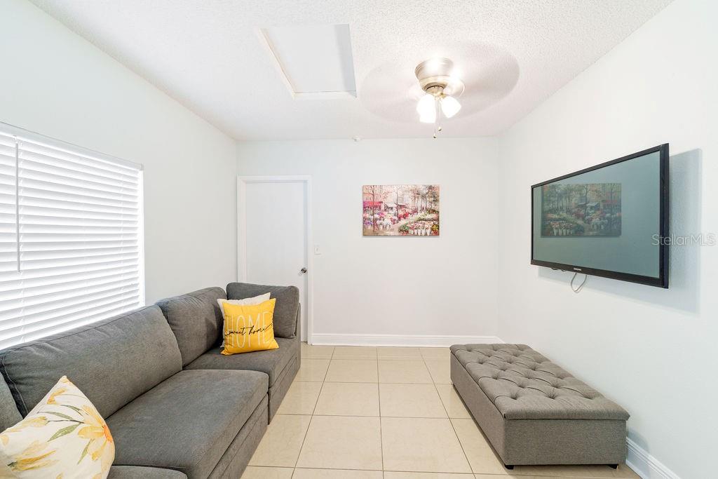 9020 DIXIANA VILLA CIR, TAMPA, FL, 33635