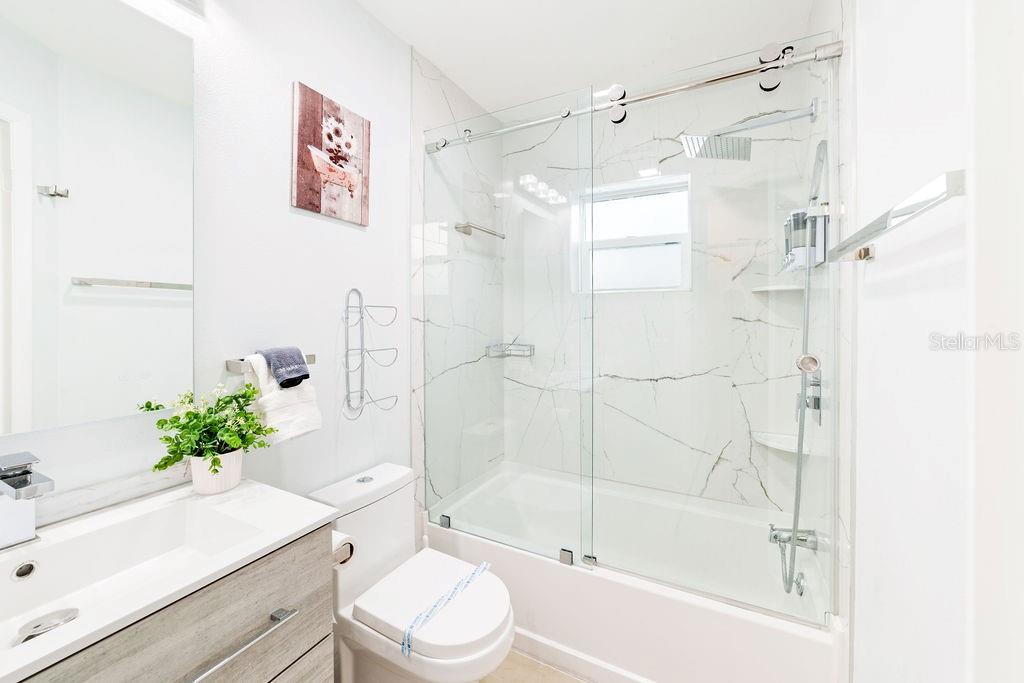 9020 DIXIANA VILLA CIR, TAMPA, FL, 33635