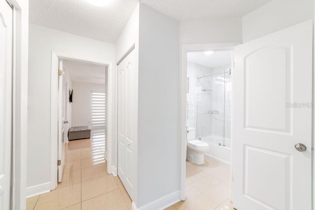 9020 DIXIANA VILLA CIR, TAMPA, FL, 33635