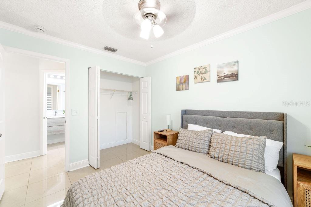 9020 DIXIANA VILLA CIR, TAMPA, FL, 33635