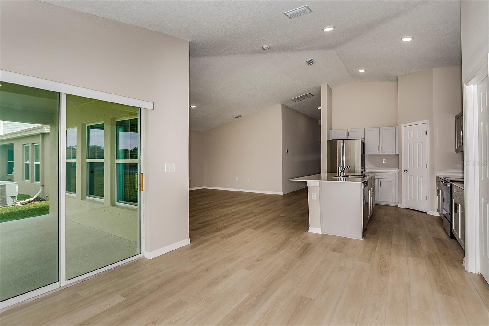 1049 FORESHORE LN, HAINES CITY, FL, 33844