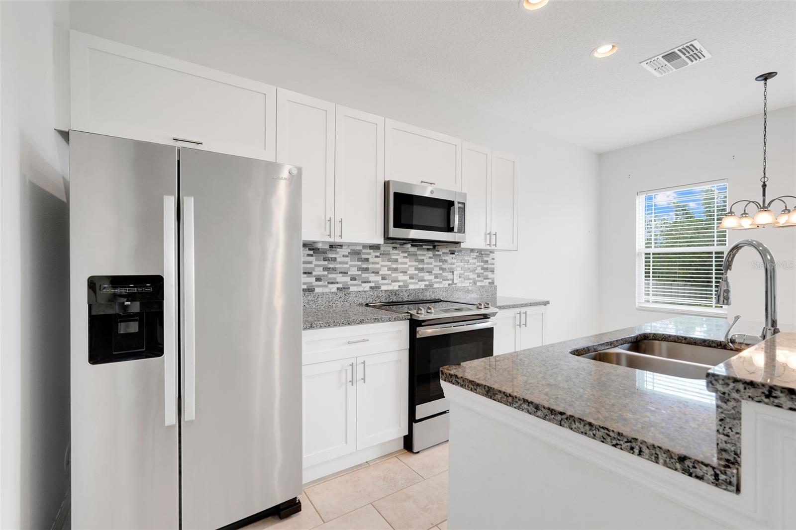 1020 LAKEFRONT VILLAGE DR, CLERMONT, FL, 34711