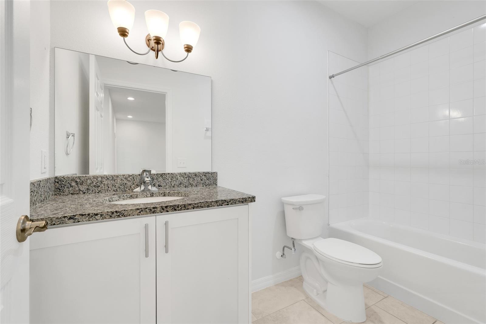 1020 LAKEFRONT VILLAGE DR, CLERMONT, FL, 34711