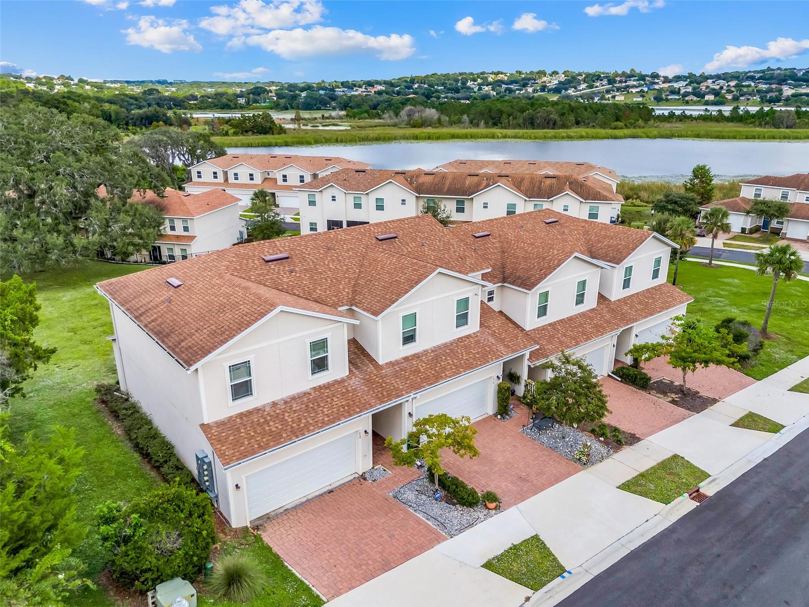 1020 LAKEFRONT VILLAGE DR, CLERMONT, FL, 34711