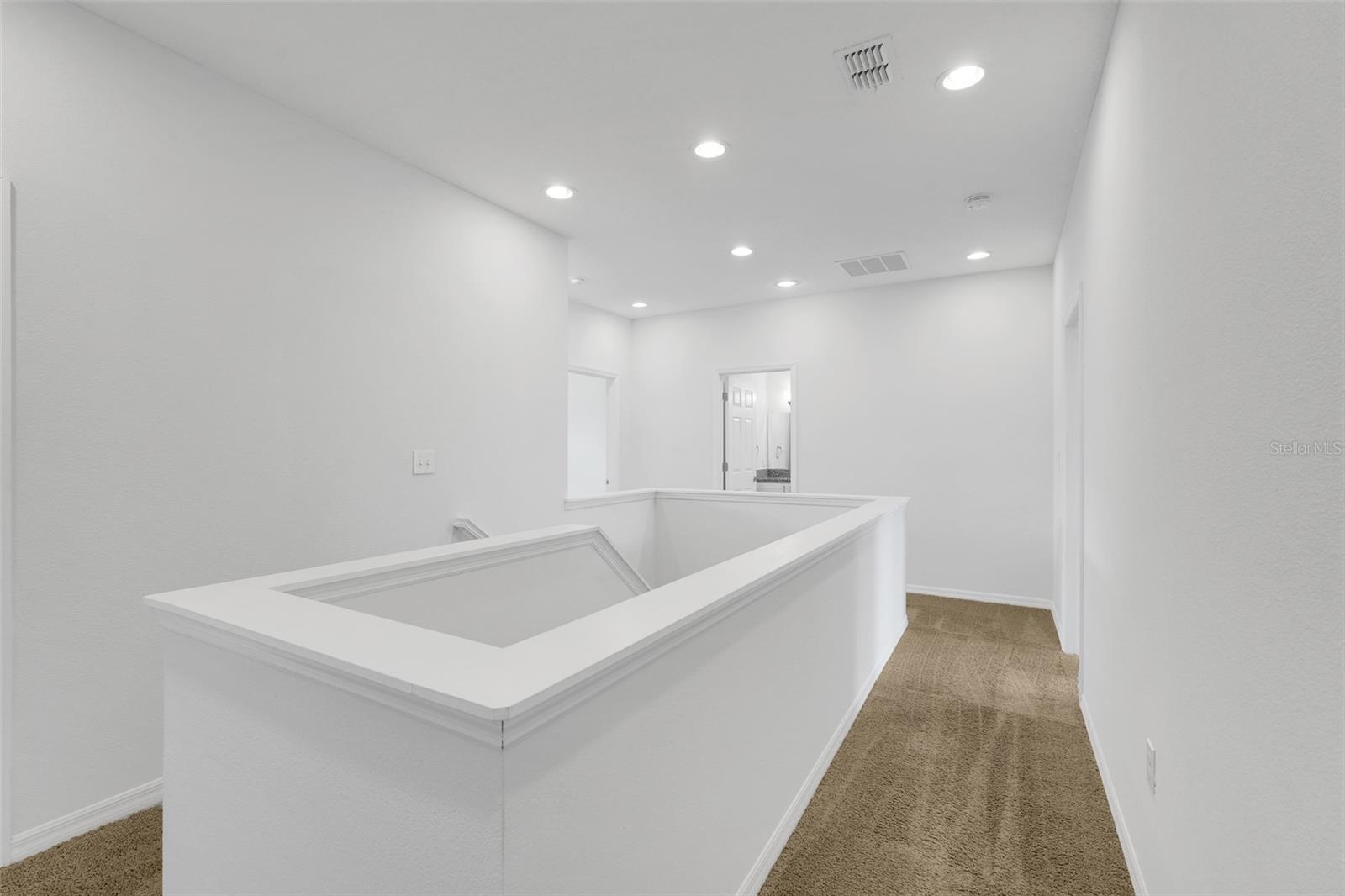 1020 LAKEFRONT VILLAGE DR, CLERMONT, FL, 34711