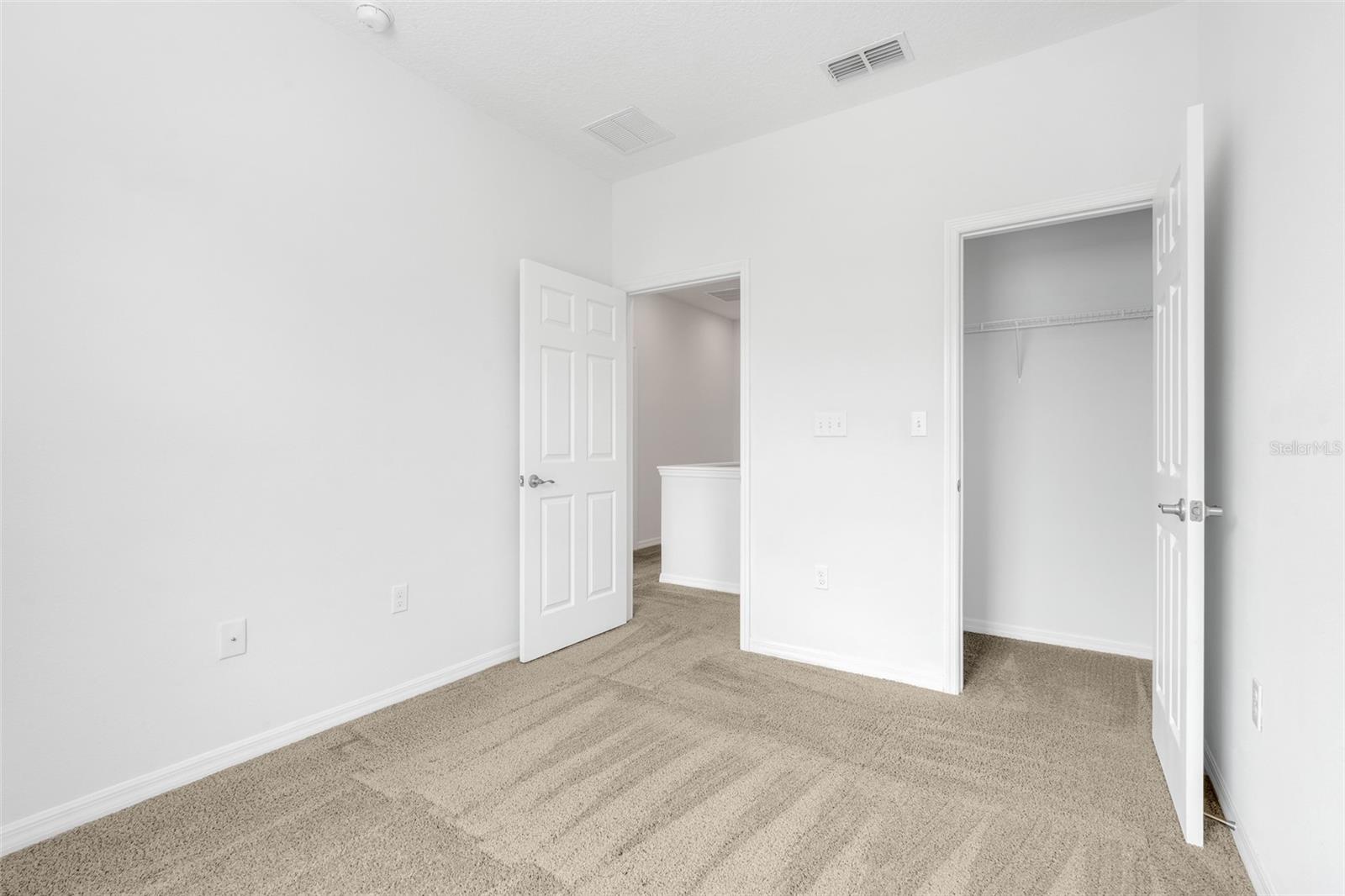 1020 LAKEFRONT VILLAGE DR, CLERMONT, FL, 34711