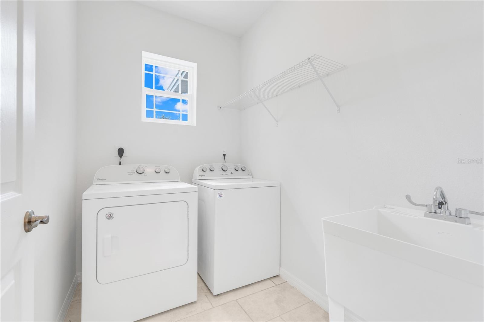 1020 LAKEFRONT VILLAGE DR, CLERMONT, FL, 34711