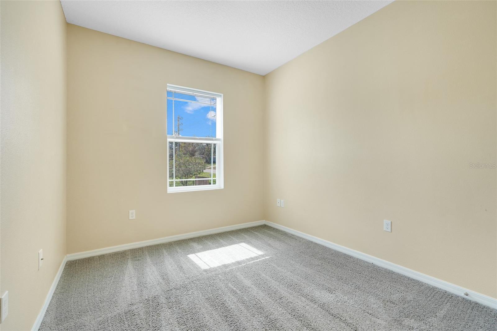 1020 LAKEFRONT VILLAGE DR, CLERMONT, FL, 34711