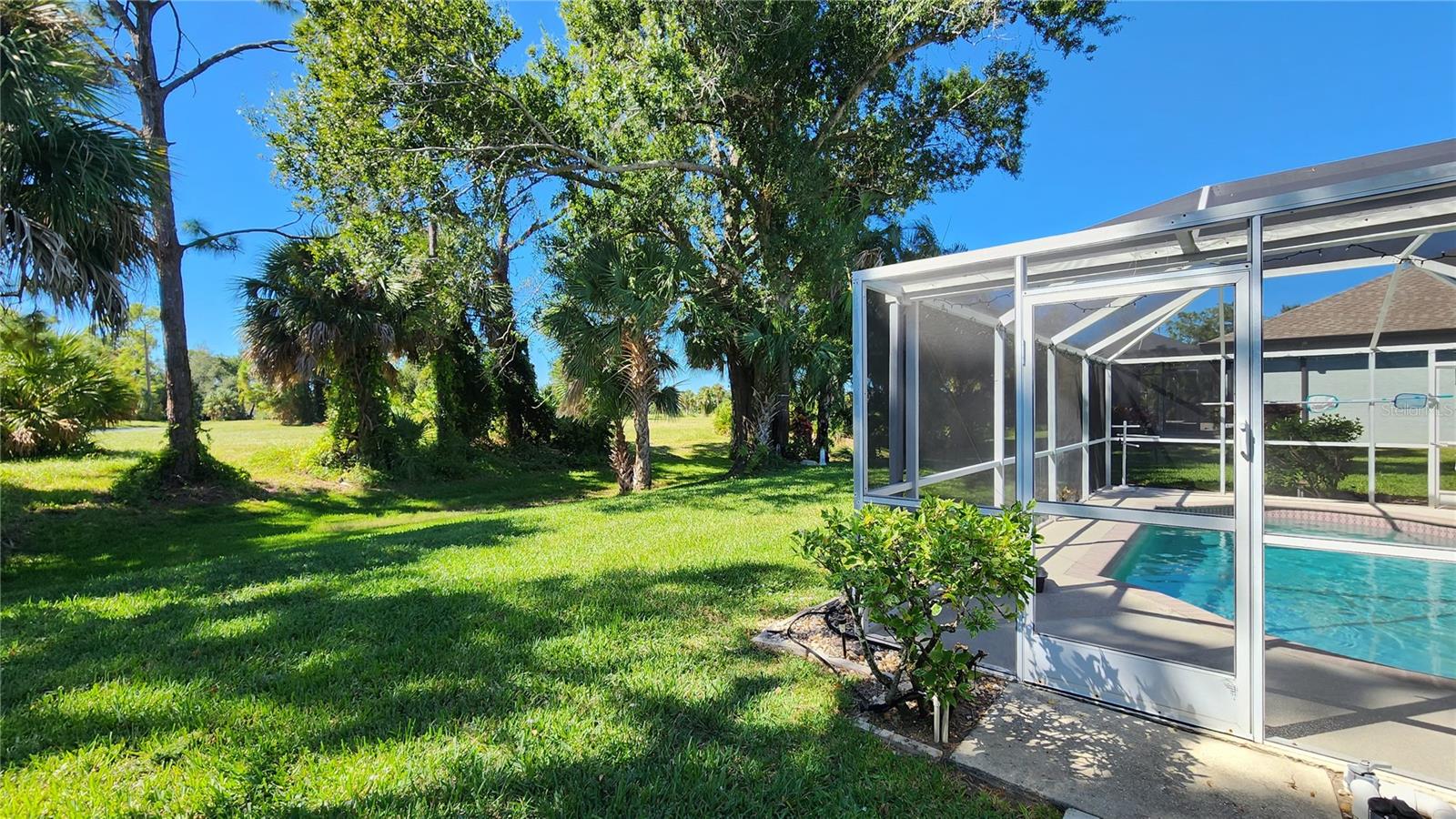 692 ROTONDA CIR, ROTONDA WEST, FL, 33947