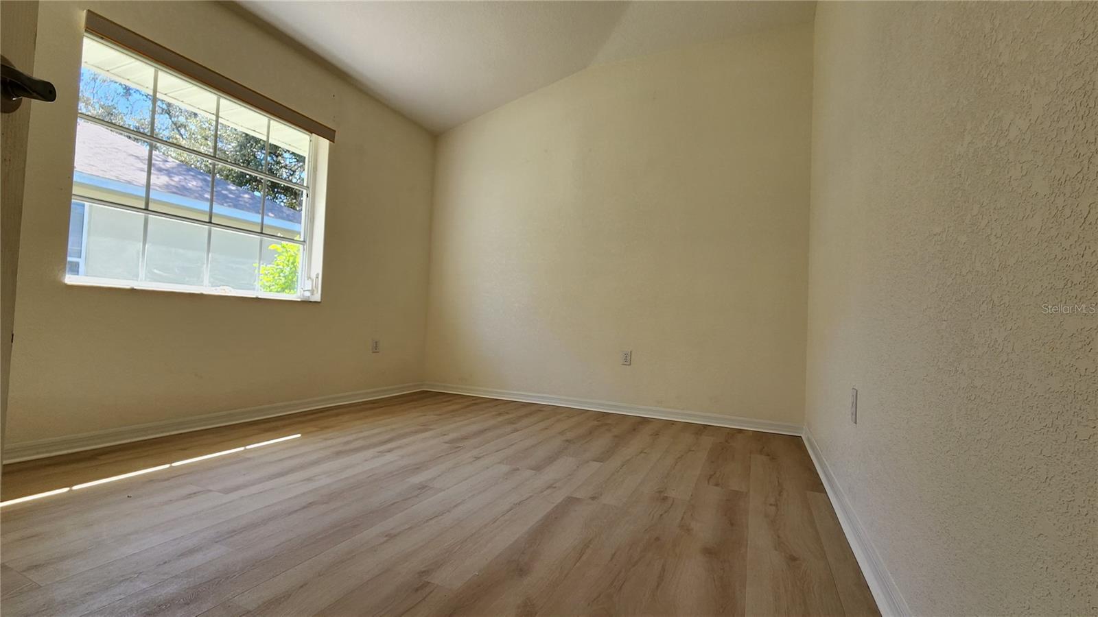 692 ROTONDA CIR, ROTONDA WEST, FL, 33947