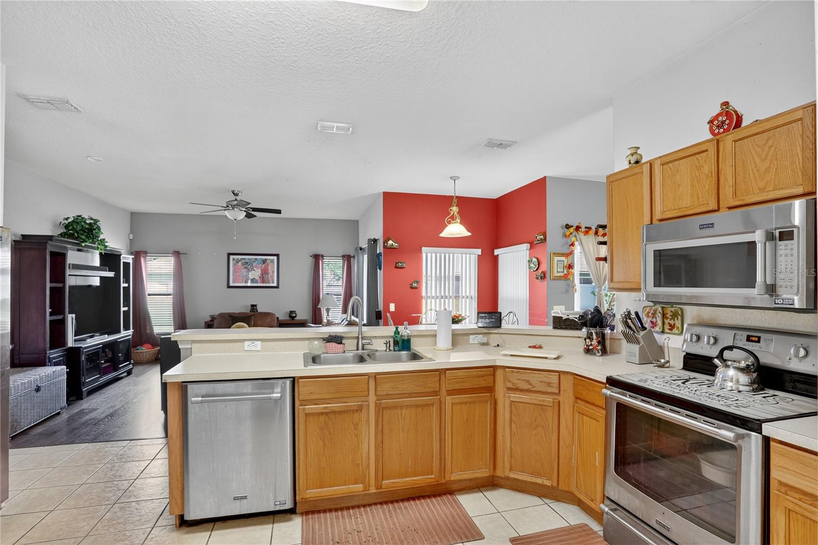 3637 WEATHERFIELD DR, KISSIMMEE, FL, 34746