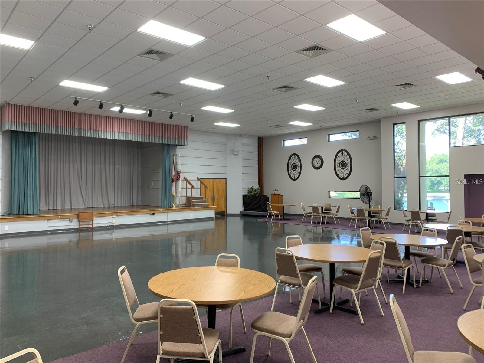 10 BRIGADOON CIR, LEESBURG, FL, 34788