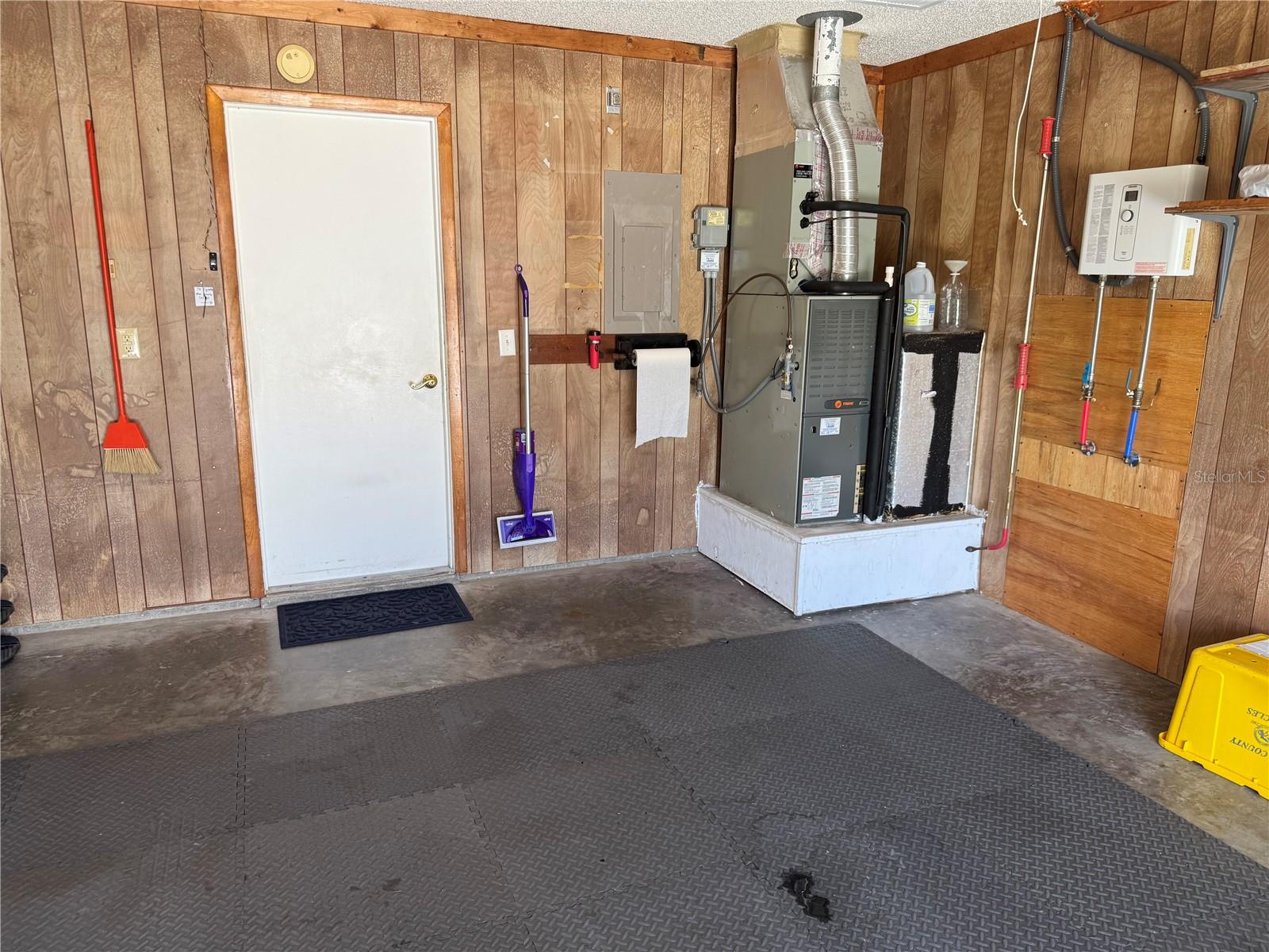 10 BRIGADOON CIR, LEESBURG, FL, 34788