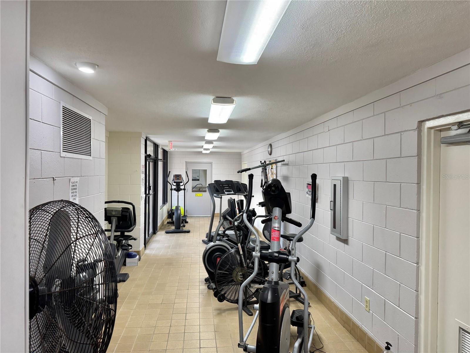 10 BRIGADOON CIR, LEESBURG, FL, 34788