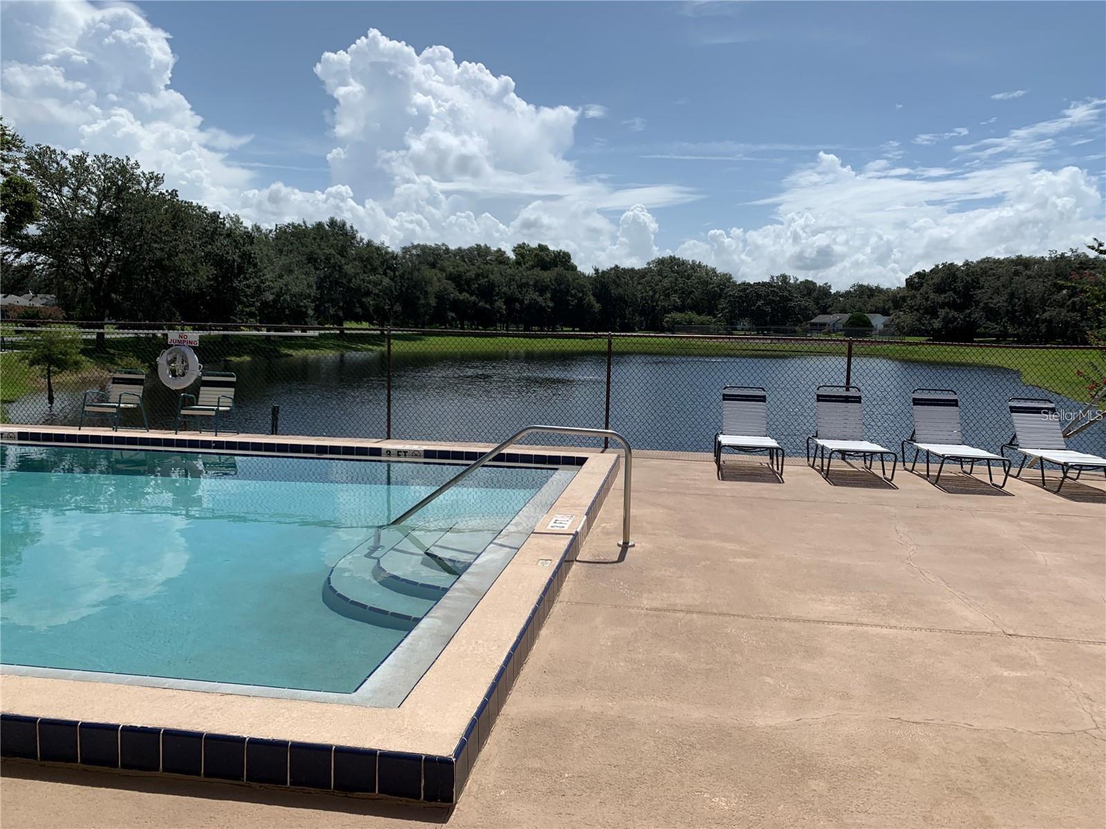 10 BRIGADOON CIR, LEESBURG, FL, 34788