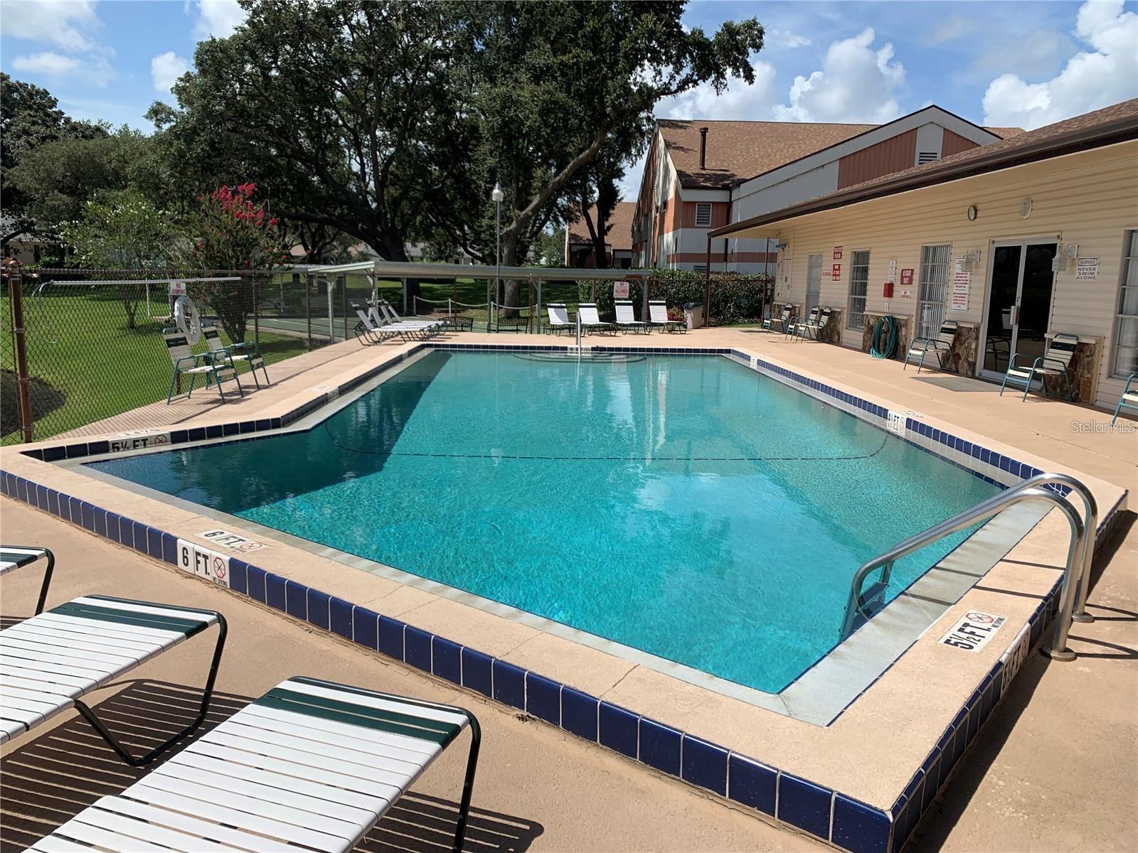 10 BRIGADOON CIR, LEESBURG, FL, 34788