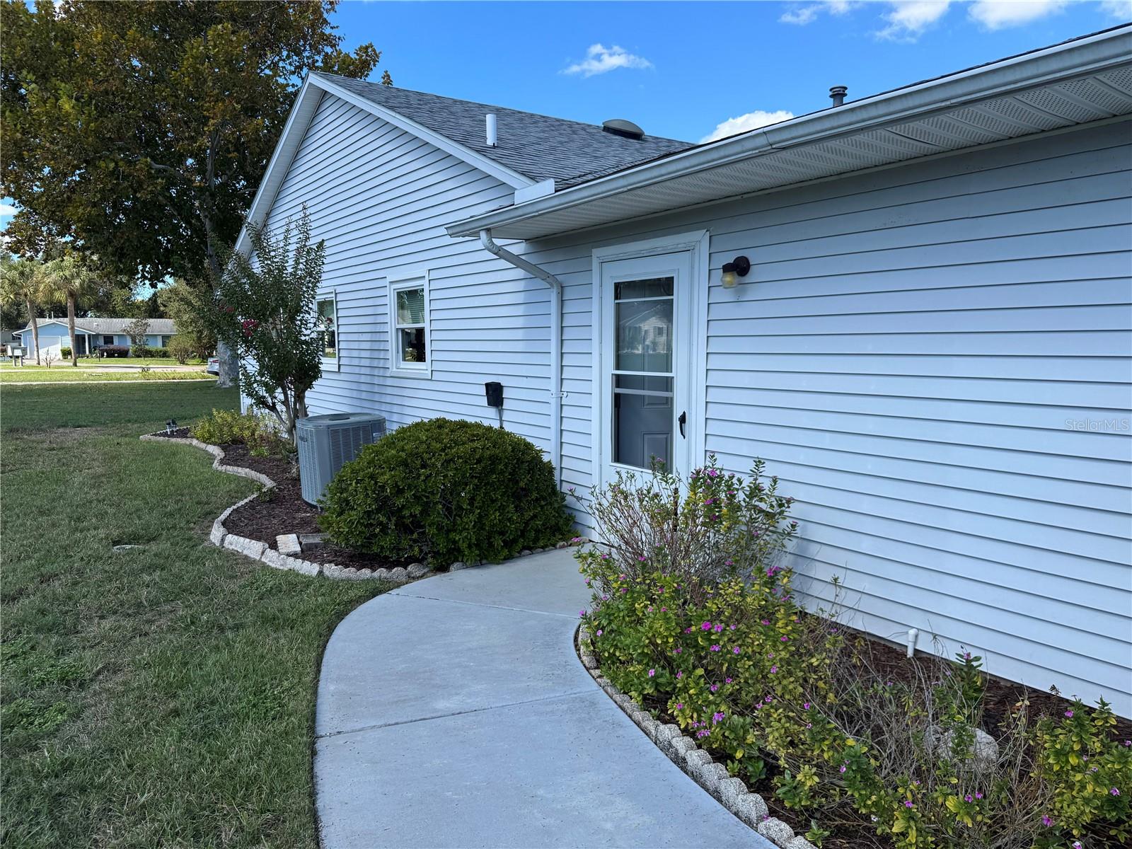 10 BRIGADOON CIR, LEESBURG, FL, 34788