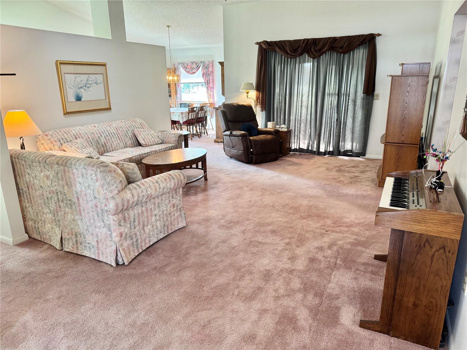 10 BRIGADOON CIR, LEESBURG, FL, 34788