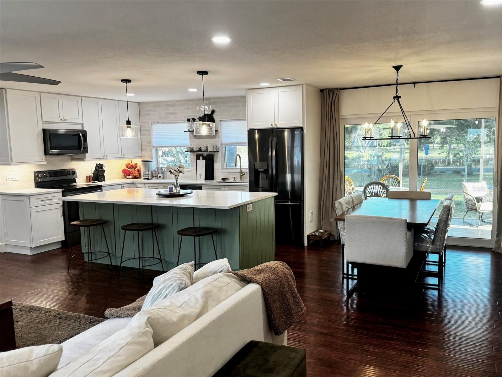 11600 75TH AVE, SEMINOLE, FL, 33772