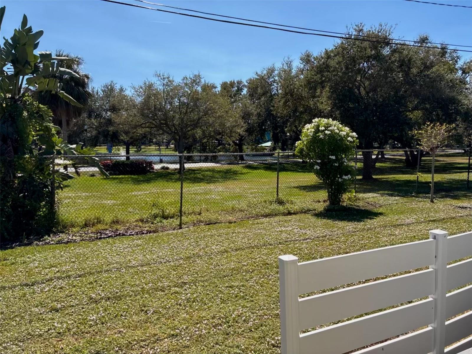 11600 75TH AVE, SEMINOLE, FL, 33772