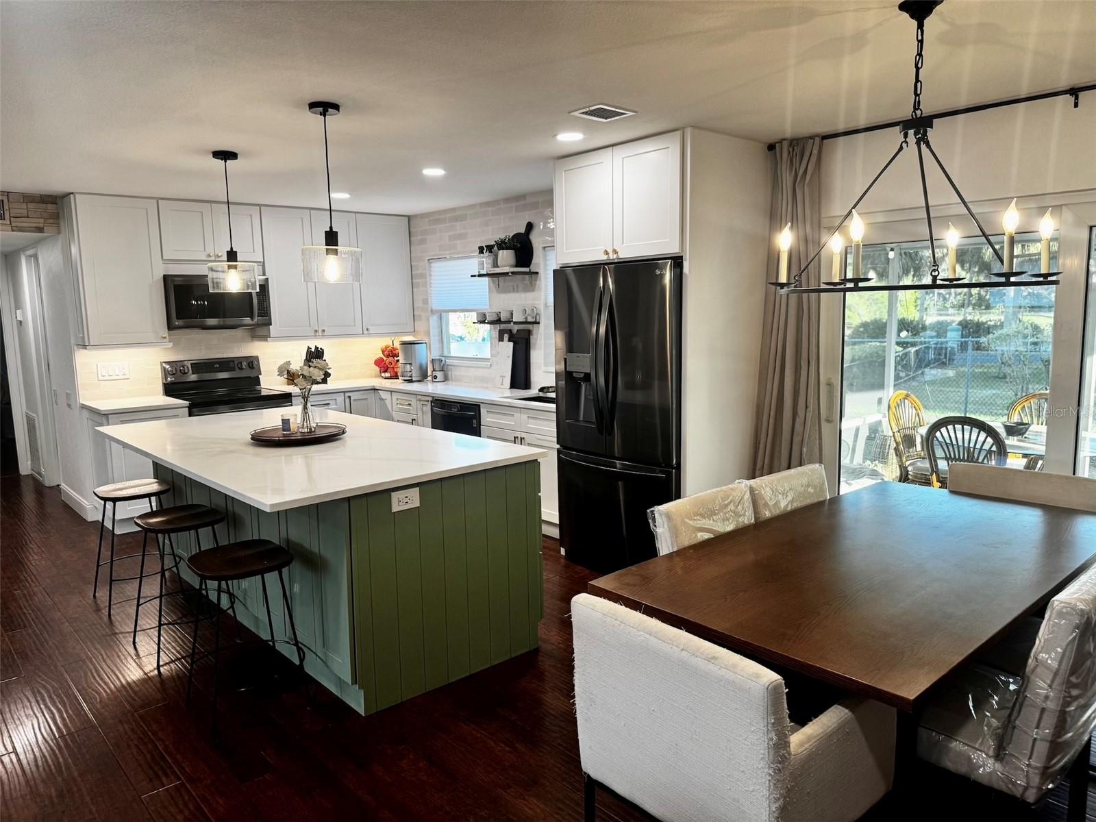 11600 75TH AVE, SEMINOLE, FL, 33772