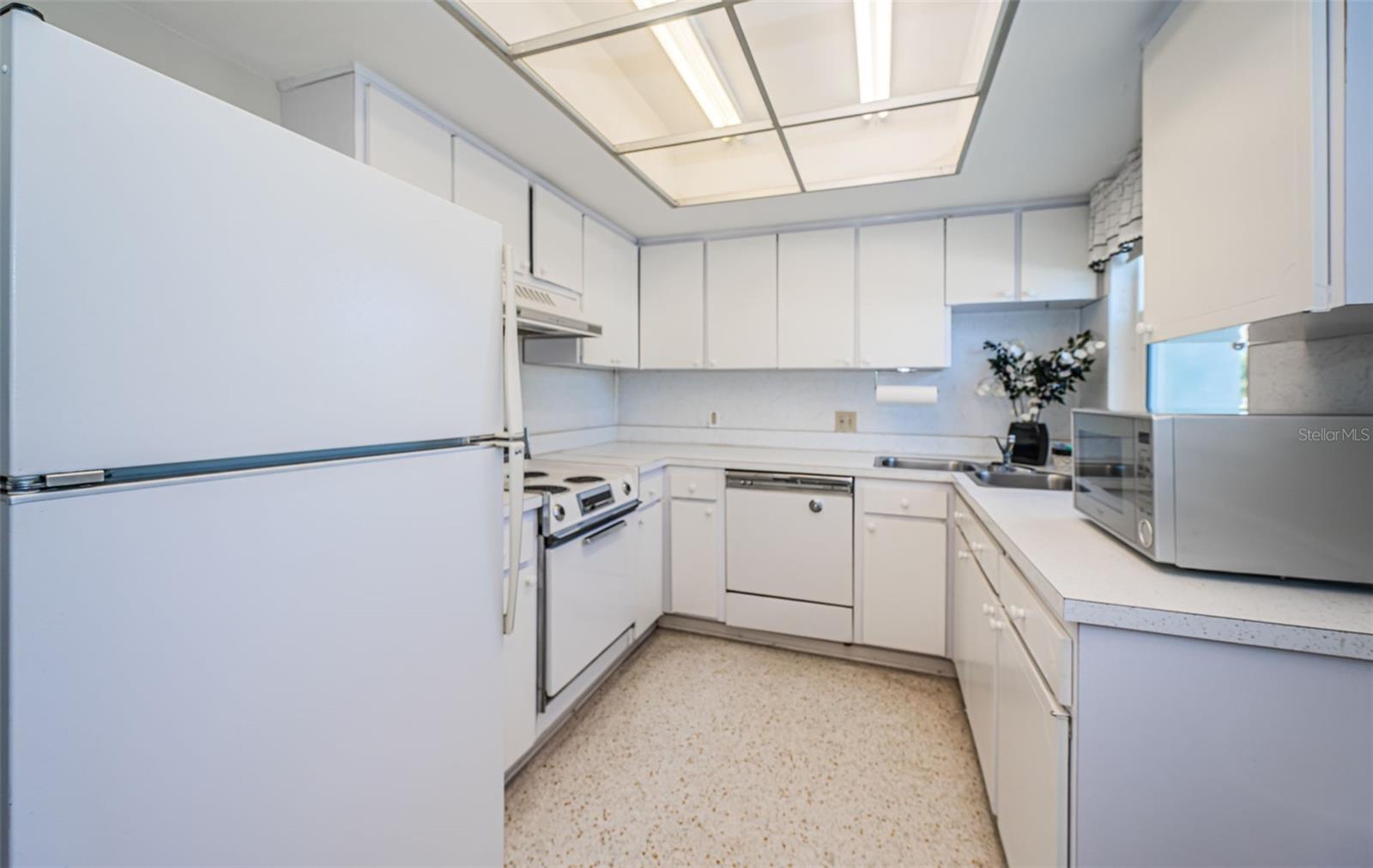 300 64TH AVE #318, ST PETE BEACH, FL, 33706