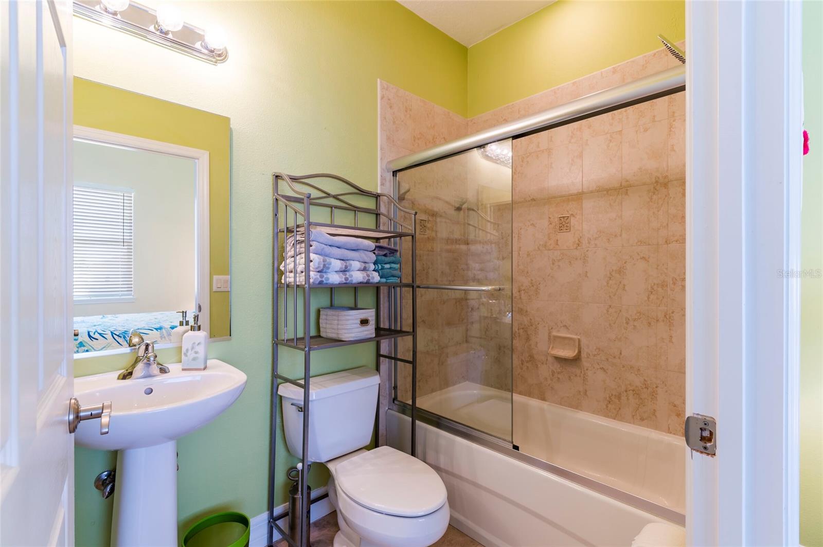 19217 GULF BLVD, INDIAN SHORES, FL, 33785