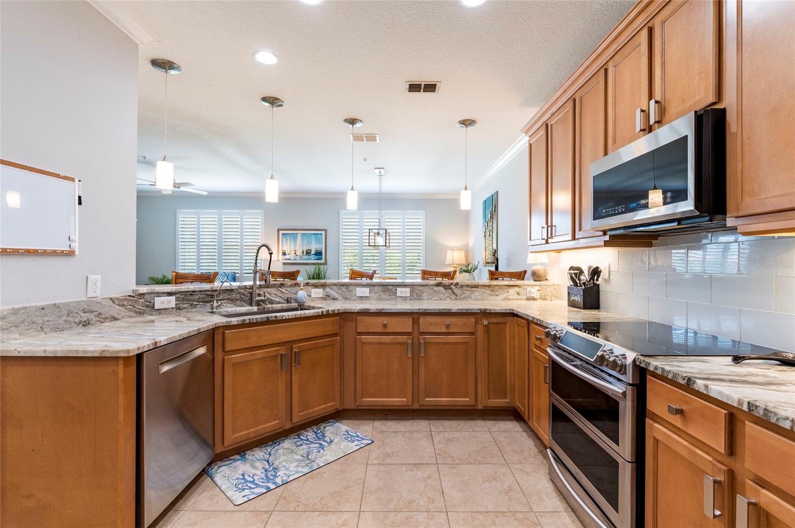 19217 GULF BLVD, INDIAN SHORES, FL, 33785