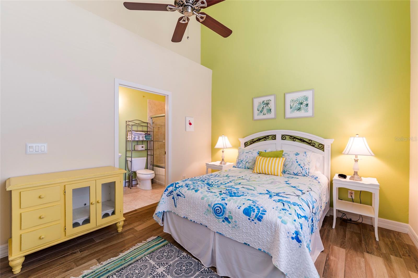 19217 GULF BLVD, INDIAN SHORES, FL, 33785