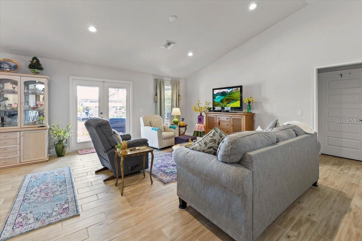 15251 APPLETON BLVD, PORT CHARLOTTE, FL, 33981