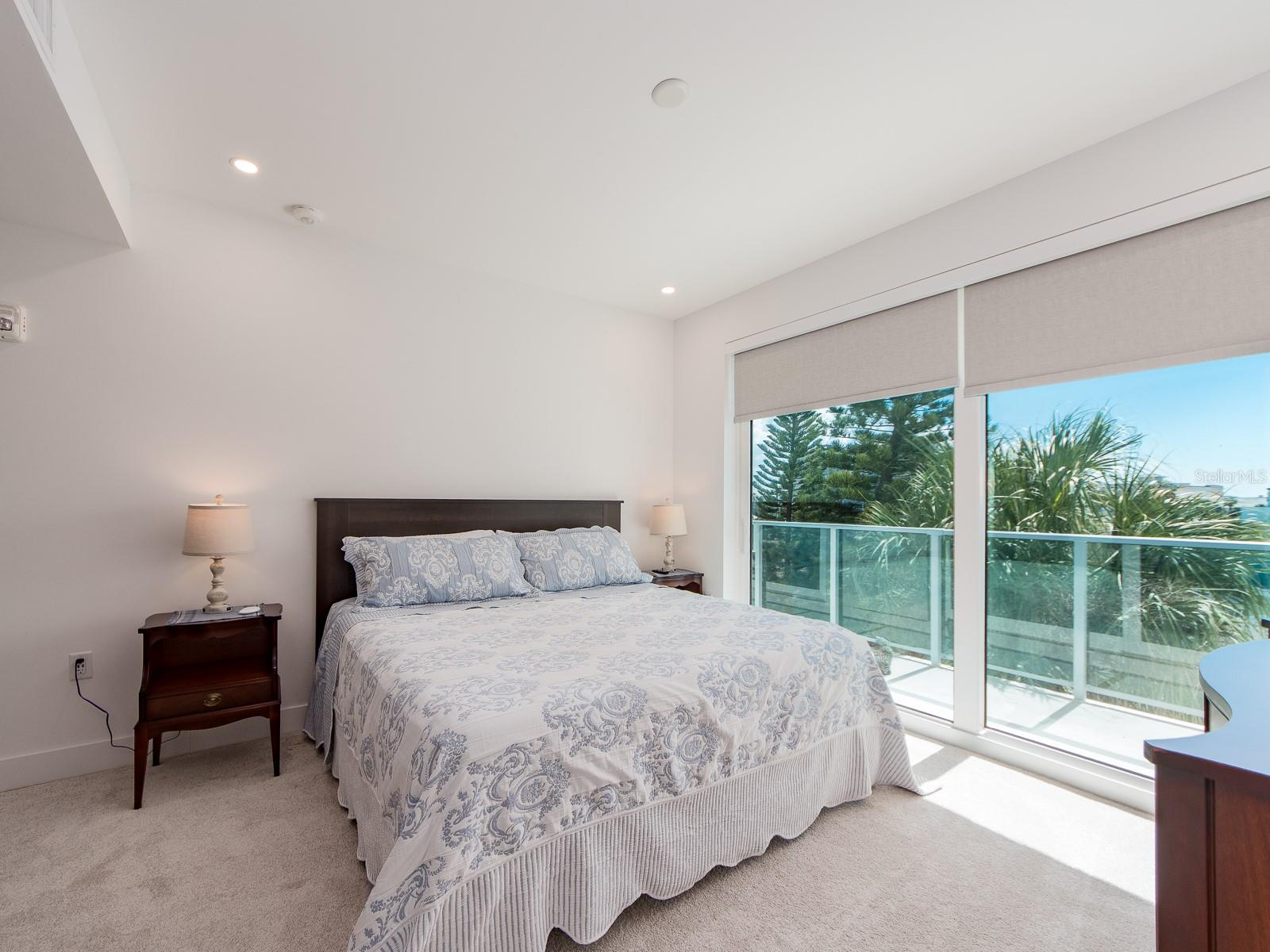 15 AVALON ST #402, CLEARWATER BEACH, FL, 33767