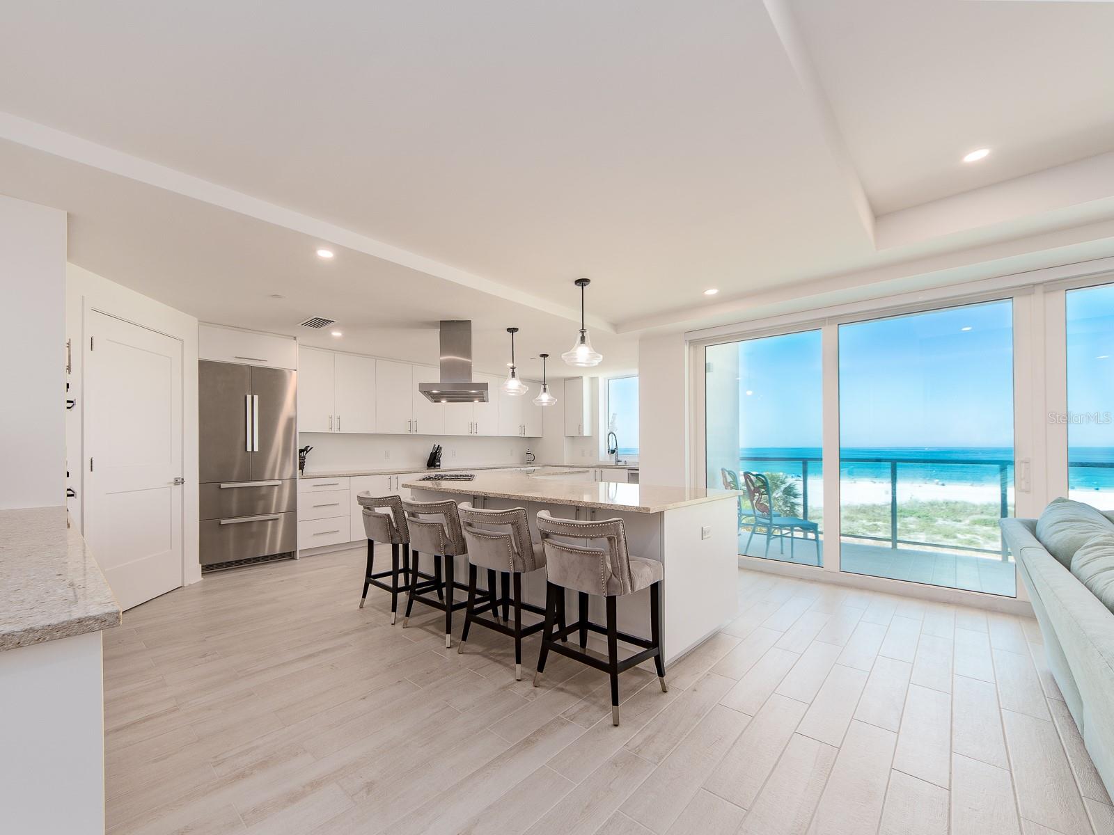 15 AVALON ST #402, CLEARWATER BEACH, FL, 33767