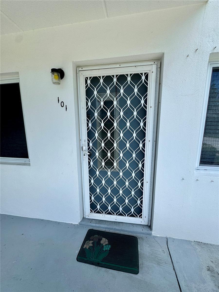 11201 80TH AVE #101, SEMINOLE, FL, 33772