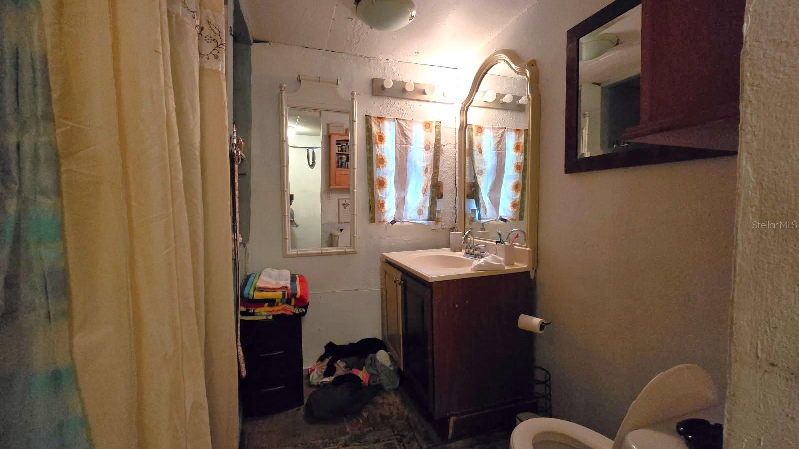 OM712264 Property Photo