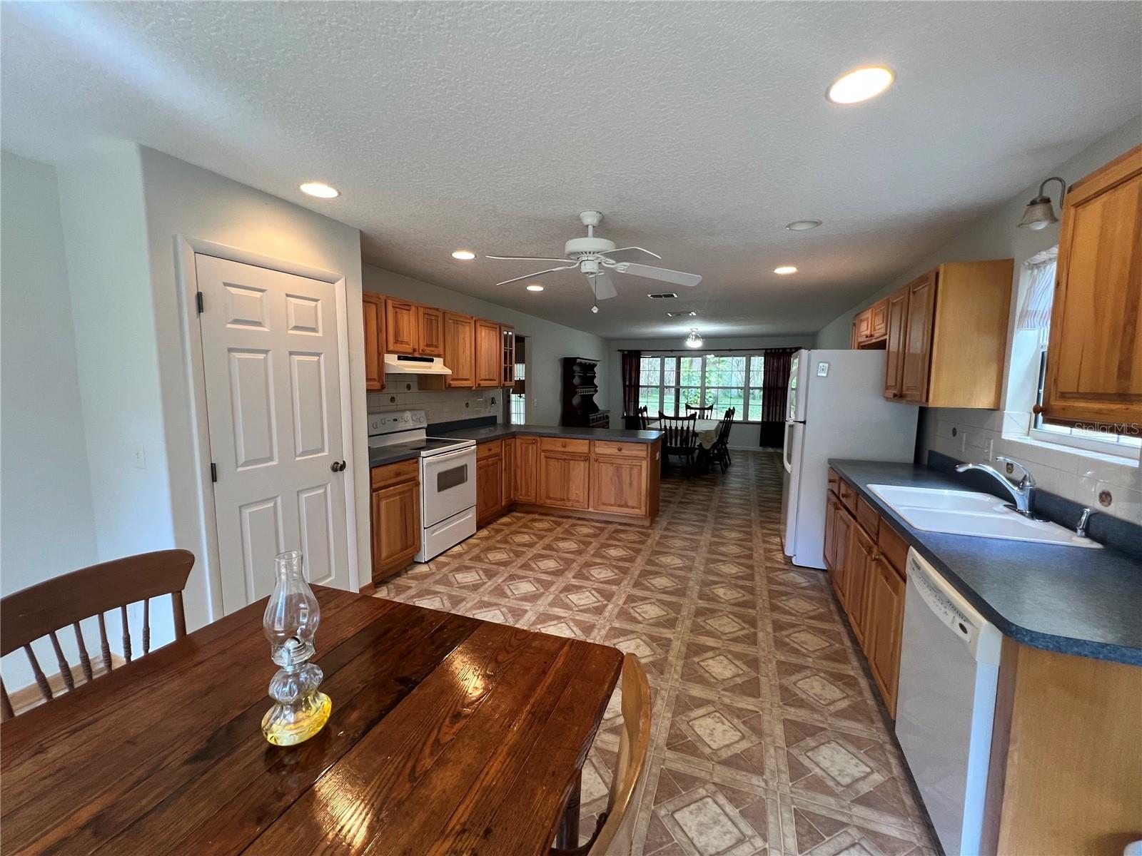 14609 SE 155TH ST, WEIRSDALE, FL, 32195