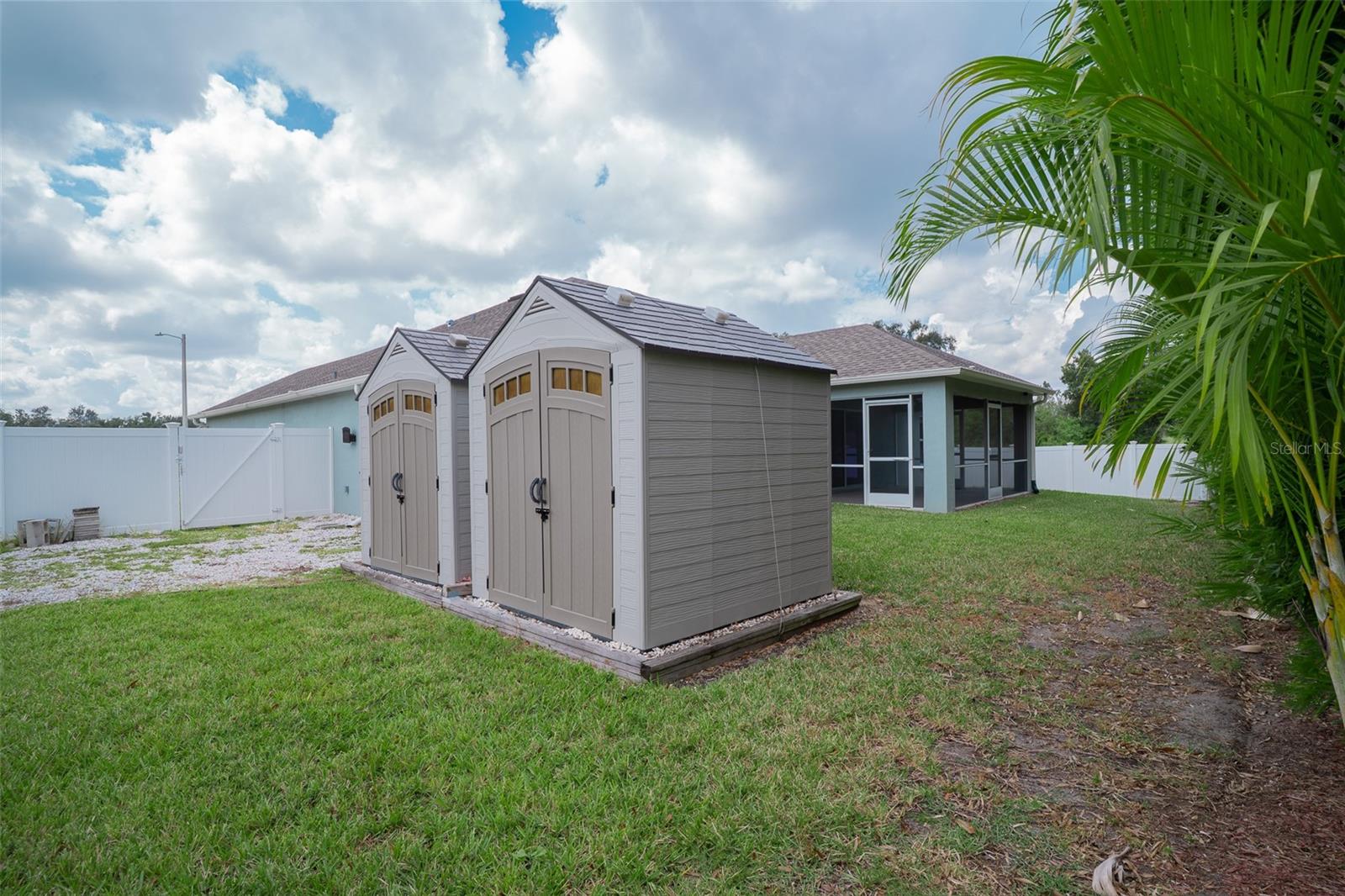 230 COVE AT EAGLE LAKE CIR, EAGLE LAKE, FL, 33839