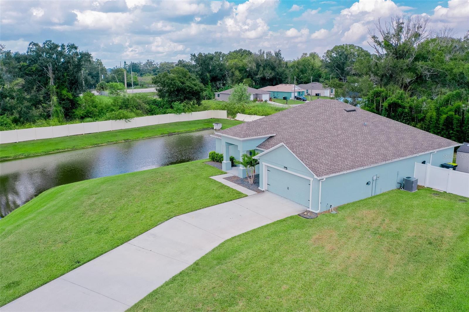 230 COVE AT EAGLE LAKE CIR, EAGLE LAKE, FL, 33839